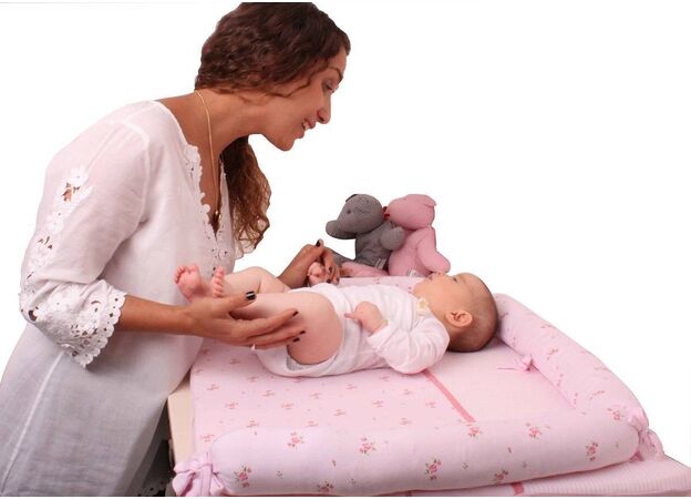 משטח החתלה לשידה - שמנת חום כוכבים מיננה